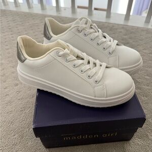 White Sneakers - Madden Girl - NEW IN BOX - size 8 womens